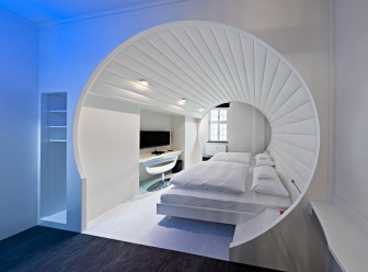 V8 Hotel (offizielle Bilder)