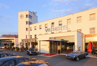 V8 Hotel (offizielle Bilder)