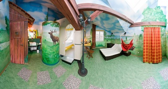 V8 Hotel (offizielle Bilder)