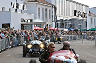 V8 Hotel (offizielle Bilder)
